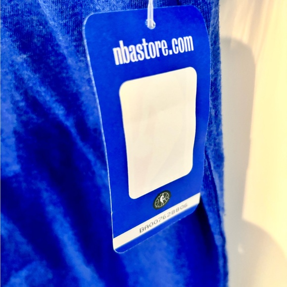 NWT Dallas Mavericks hoodie - Picture 4 of 4